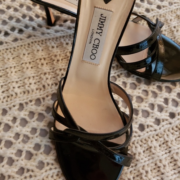 Jimmy Choo Shoes - 💞JIMMY CHOO BLK PATENT SLIDE-ON HEELS💞